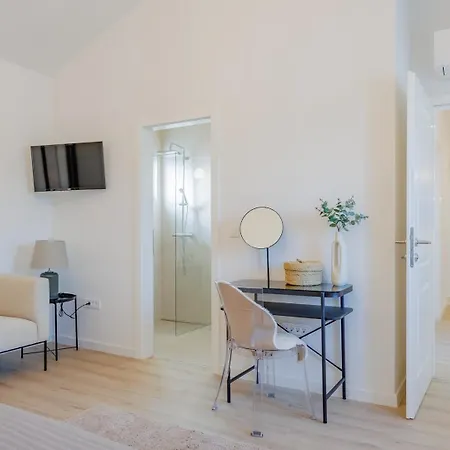 Luxury Oliva Oliana Heated Pool 32m2 브르시