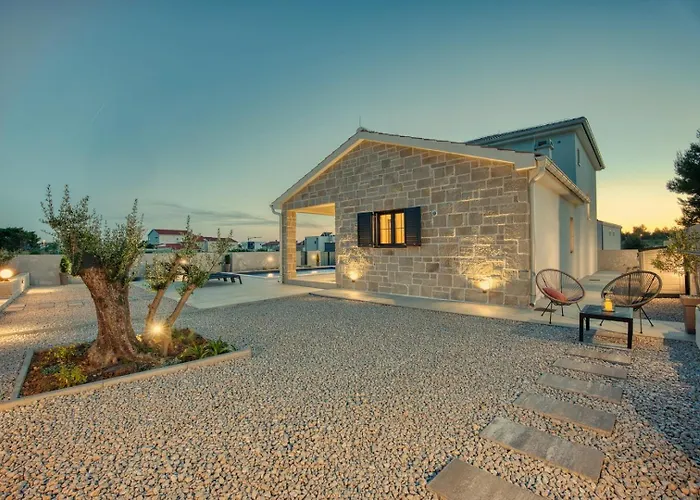 Luxury Oliva Oliana Heated Pool 32m2 *