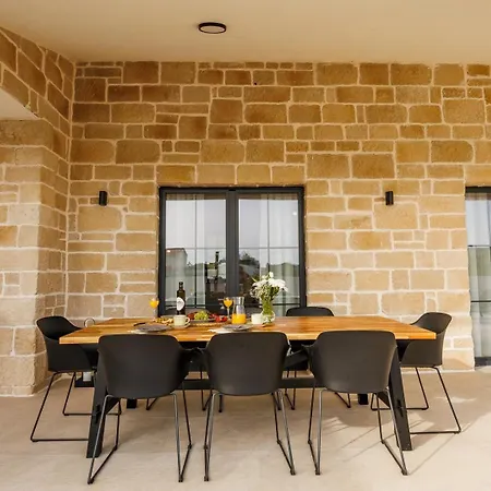 Luxury Oliva Oliana Heated Pool 32m2 فيلة